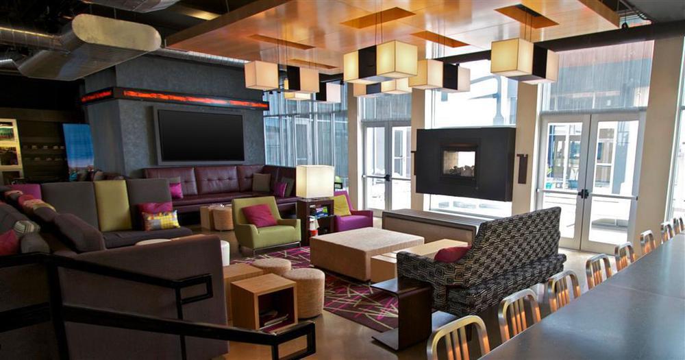 Hotel Aloft Tulsa Downtown Restaurant photo