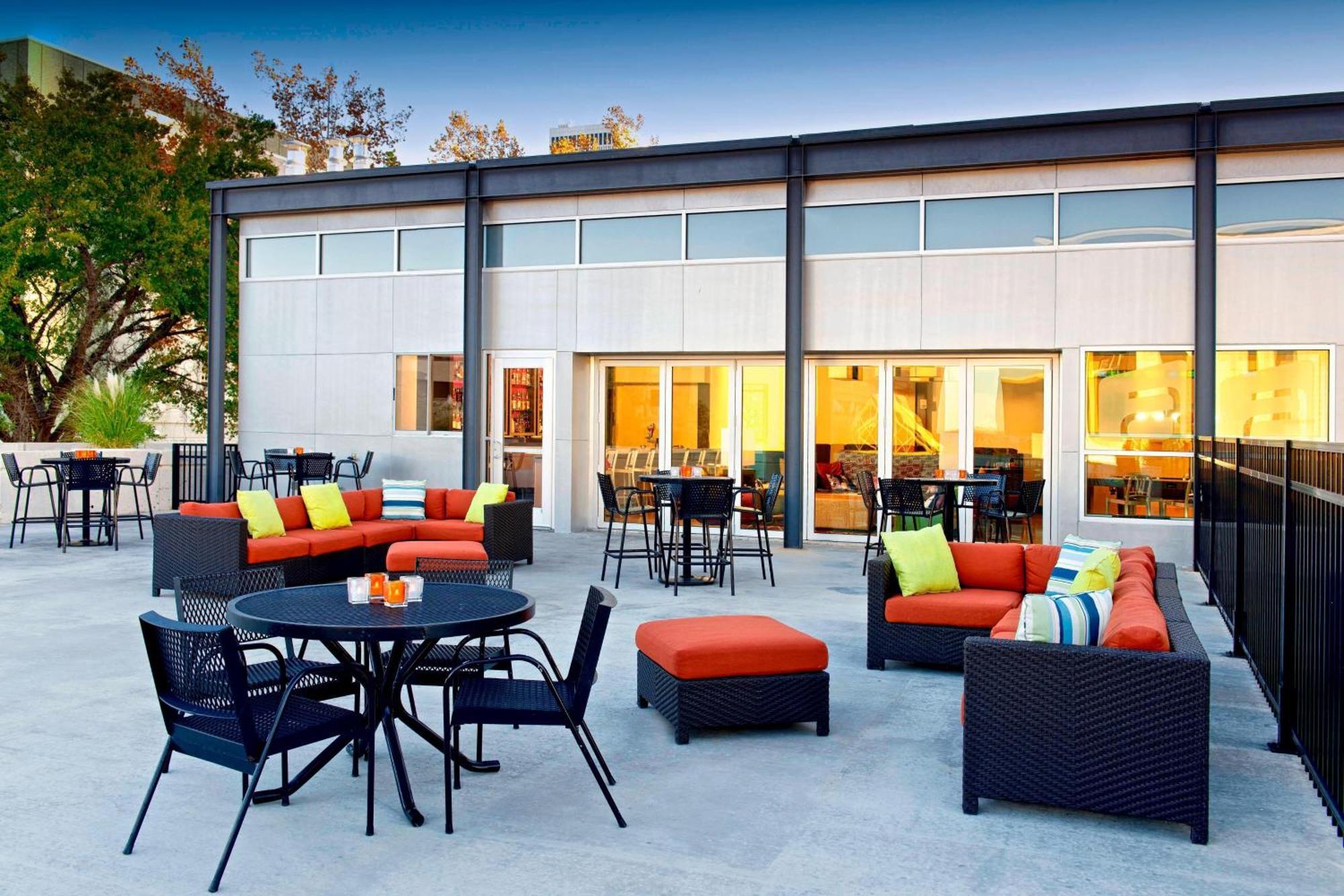 Hotel Aloft Tulsa Downtown Extérieur photo